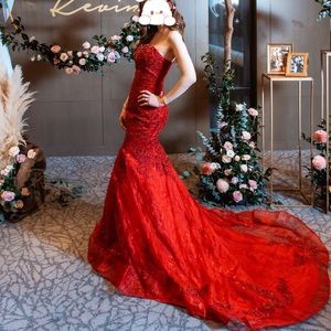 Wedding dress. Prom dress